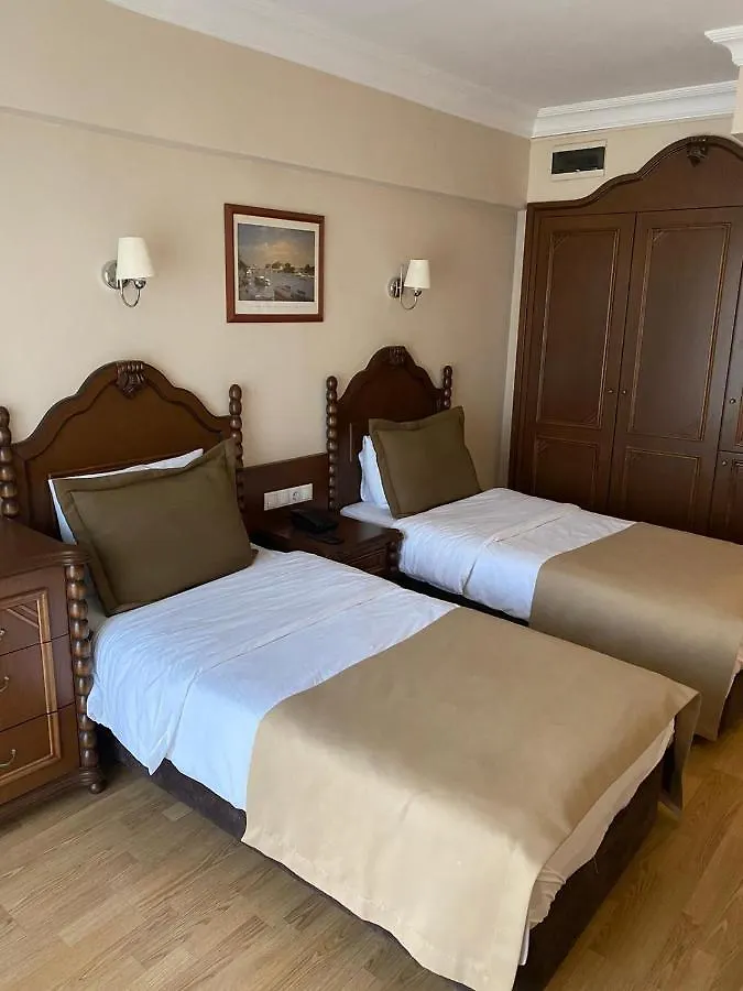 Hotel Bueyuek Levent Стамбул 0*,