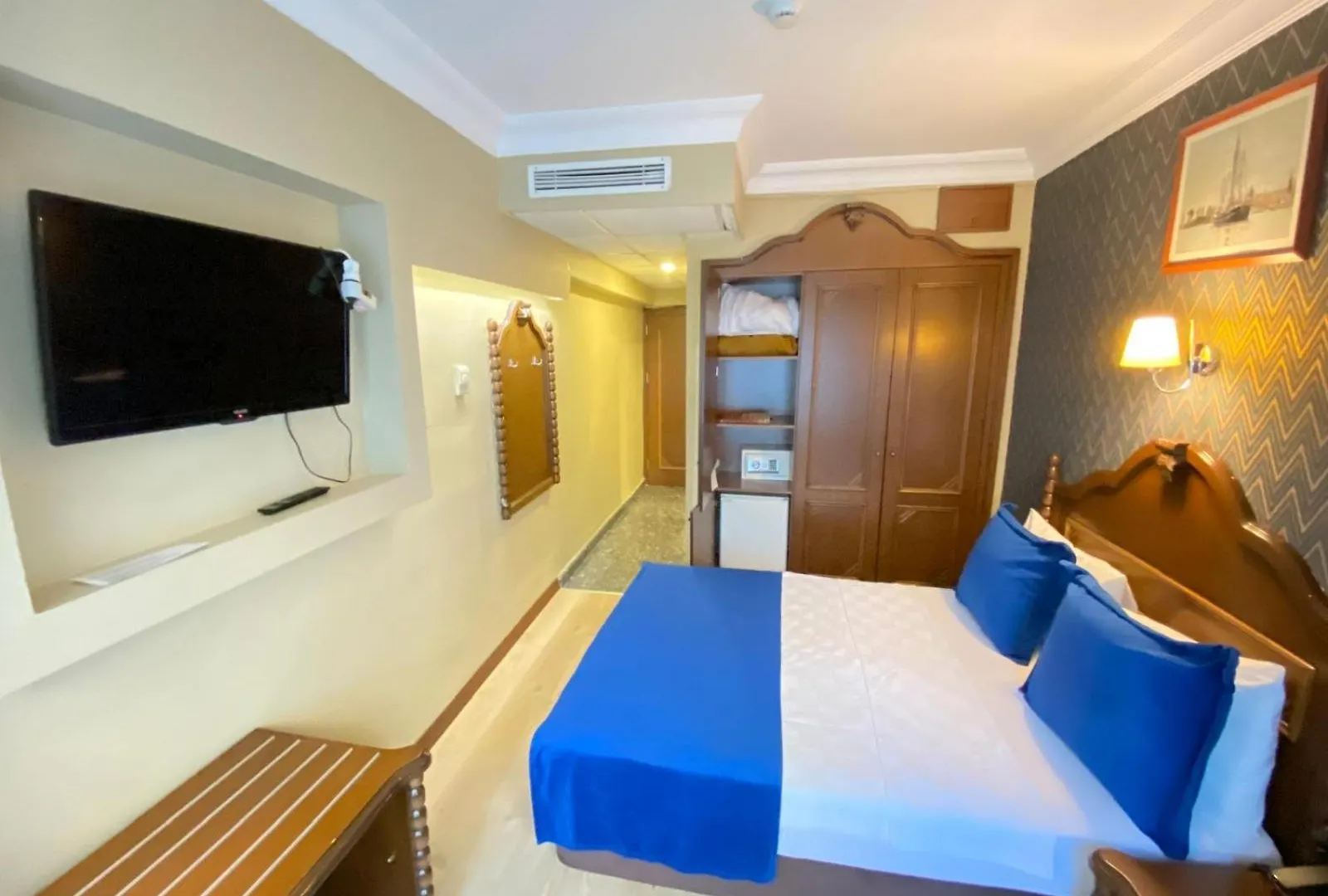 Hotel Bueyuek Levent Стамбул 0*,